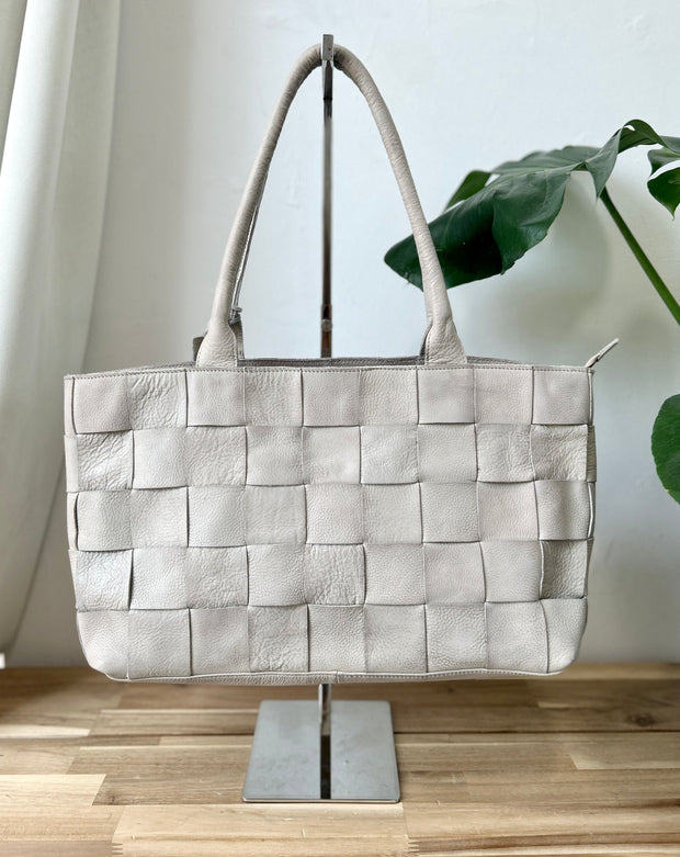 Wade Woven Grand Tote SNOW